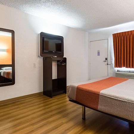 Motel 6-Long Beach, Ca - International City Exterior photo