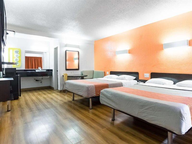 Motel 6-Long Beach, Ca - International City Exterior photo