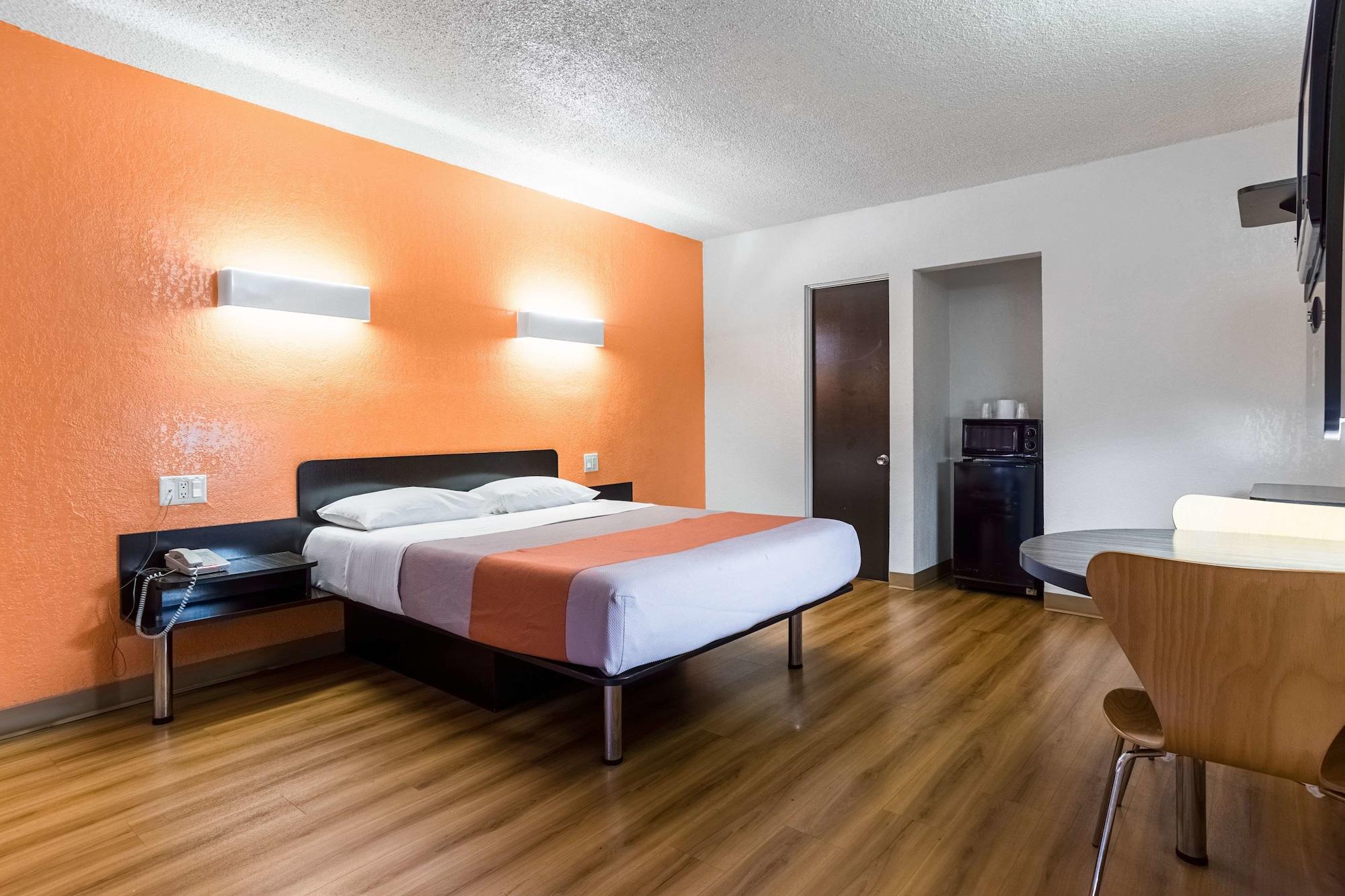 Motel 6-Long Beach, Ca - International City Exterior photo