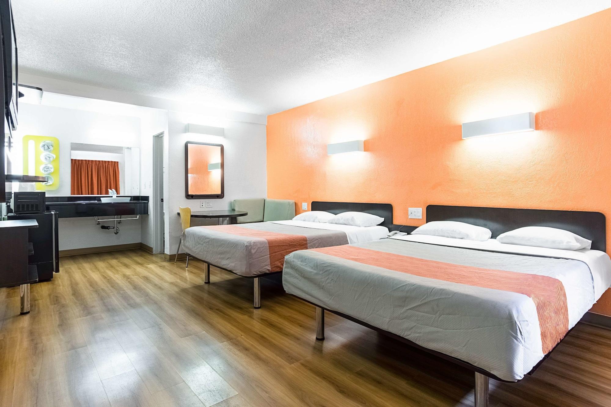 Motel 6-Long Beach, Ca - International City Exterior photo