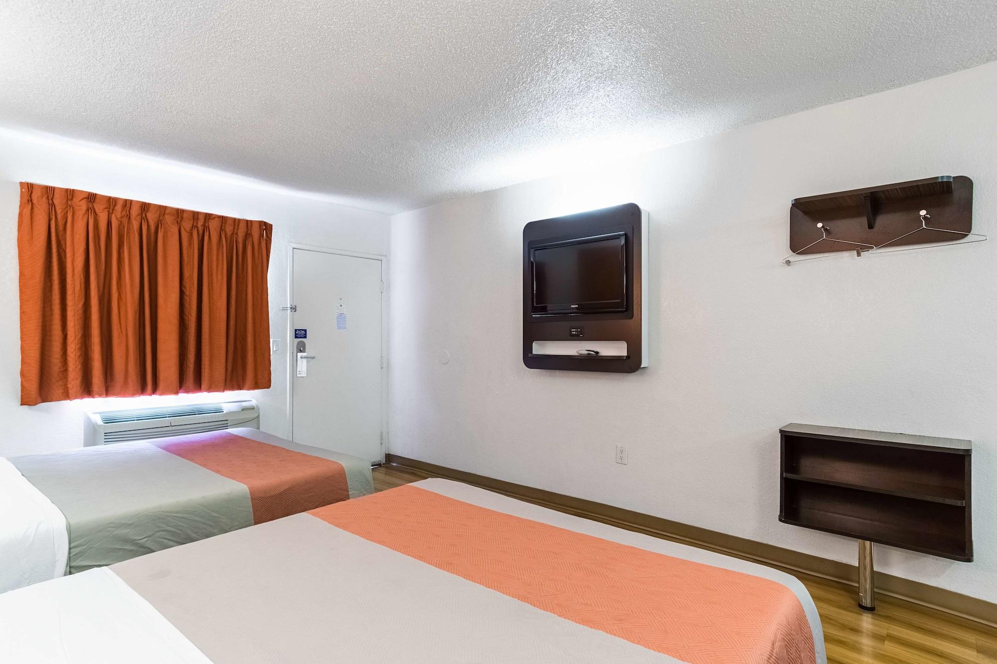Motel 6-Long Beach, Ca - International City Exterior photo