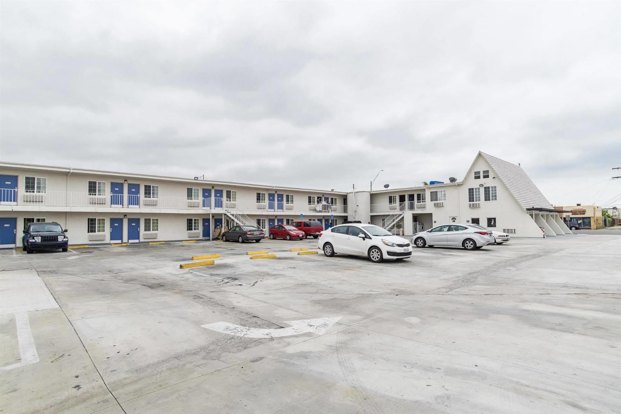 Motel 6-Long Beach, Ca - International City Exterior photo
