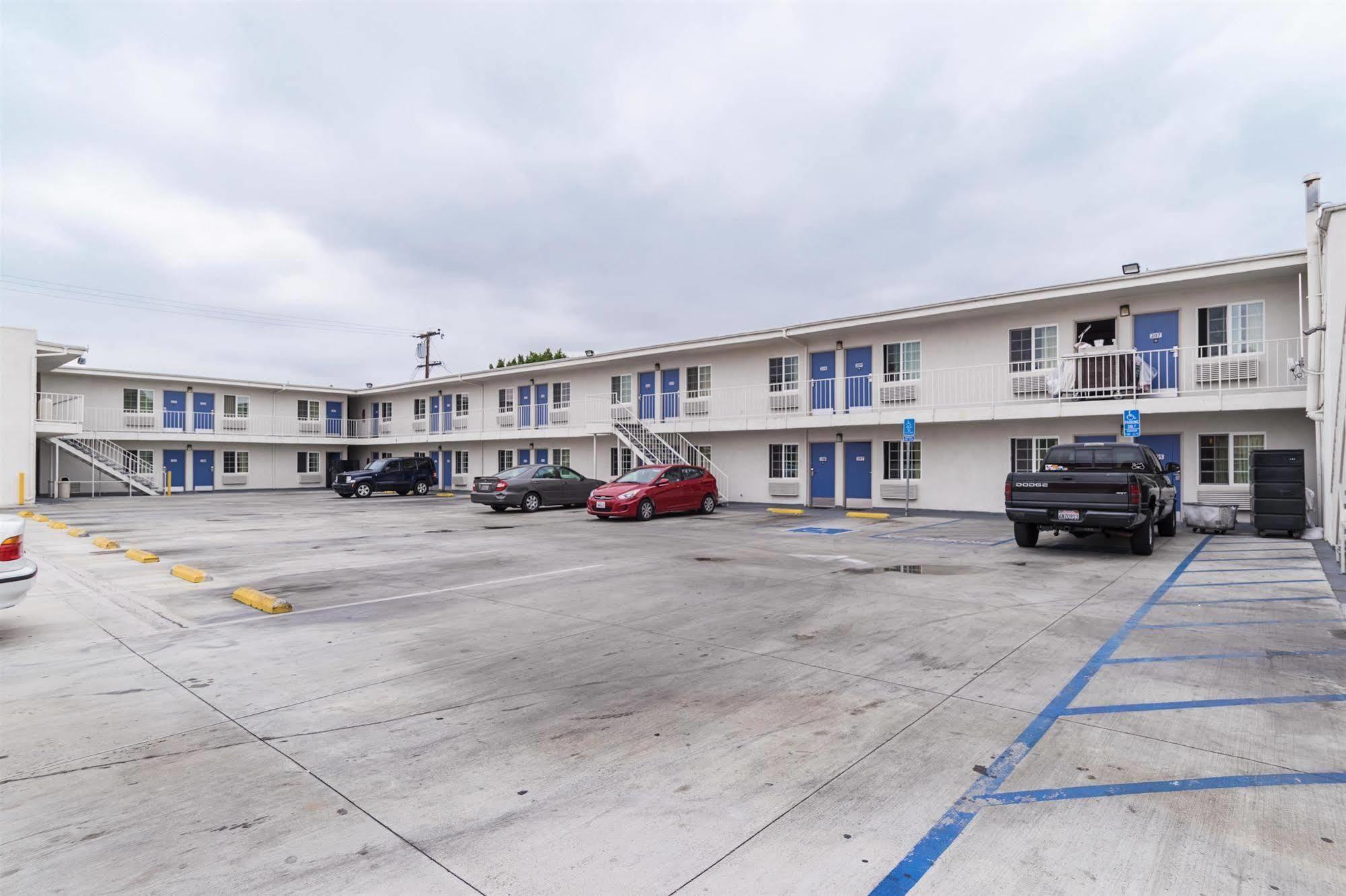 Motel 6-Long Beach, Ca - International City Exterior photo
