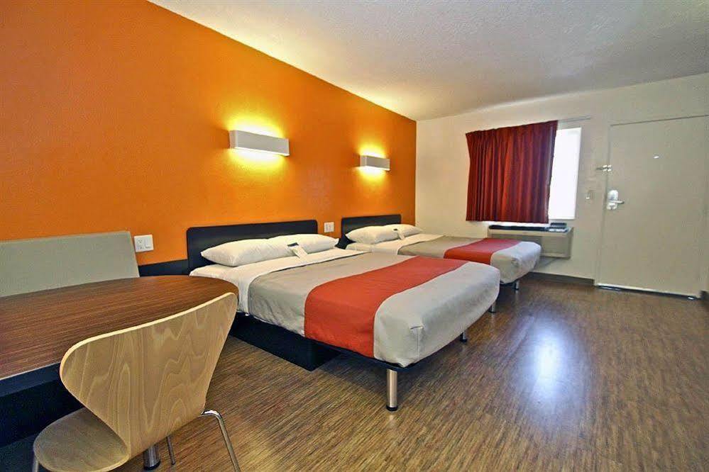 Motel 6-Long Beach, Ca - International City Exterior photo
